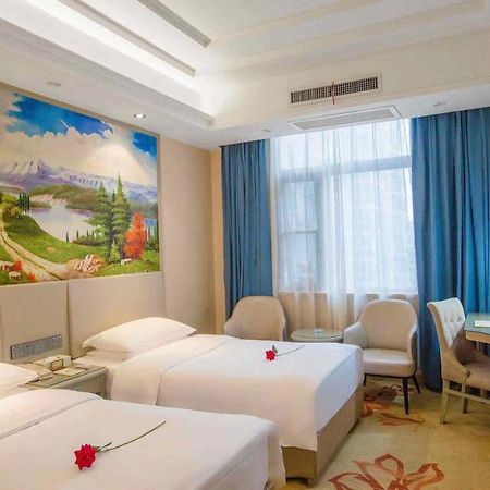 Vienna Hotel Nanyang People Road Εξωτερικό φωτογραφία